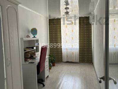 3-комнатная квартира, 54 м², 2/5 этаж, Академика Сатпаева 17 за 23 млн 〒 в Павлодаре
