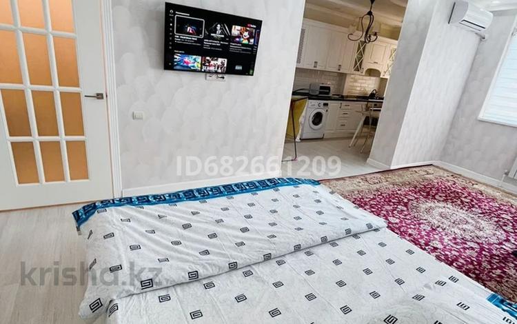 1-бөлмелі пәтер · 55 м² · 5/11 қабат, 16-ш/а., бағасы: 10 000 ₸ в Актау, 16-й мкр  — фото 6