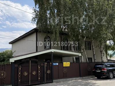 Жеке үй · 7 бөлме · 324 м² · 17 жүзд., Бауыржан Момышұлы көш. 10, бағасы: 62 млн ₸ в Сарканде