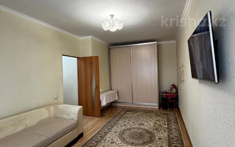 2-комнатная квартира, 65.9 м², 12/14 этаж, Момышулы 2/9