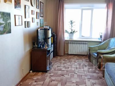 3-комнатная квартира · 60.5 м² · 5/5 этаж, Комсомольский проспект 28 за 11 млн 〒 в Рудном