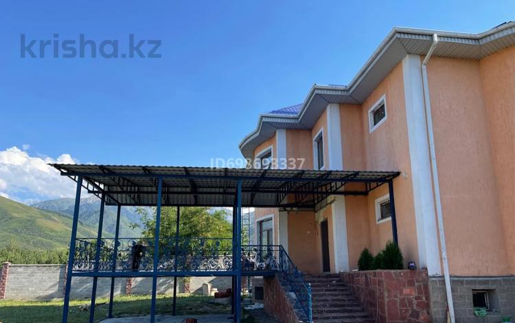 Отдельный дом · 7 комнат · 350 м² · 24 сот., Абая 5 — Алмалык за 205 млн ₸ в Талгаре — фото 2