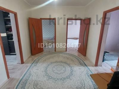 Отдельный дом · 4 комнаты · 135 м² · 6 сот., мкр Байтак, 1 Мамыр 16 — Бани за 16.5 млн ₸ в Атырау, мкр	Байтак