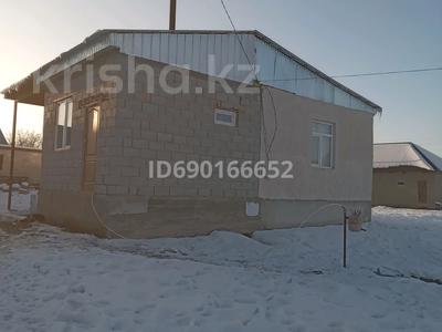Отдельный дом • 2 комнаты • 60 м² • 5 сот., Каратау 10 за 8 млн 〒 в Уштереке