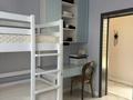 Отдельный дом · 4 комнаты · 140 м² · 4 сот., Есіл — Хайтек үйді для себя ең жақсы мариалдардвн соқтық. 2024 жылы құрылыс бастап, 8 айда аяқтадық. Барлық заты талғаммен, үздік сапамен таңдалды. Ворота бар, қоршалған. Мейірімді көршілер. Ташкентская көшесі тиіп тұр. Жолдың арғы бетінде — үлкен заправка. Тыныш және барлық жаққа жақын район. Эстетиканы жақсы көретін, комфортта өмір сүргісі келетіндер хабарласайық. Асығыс жоқ, для себя соққан үйдің қадірін білетін талғамы биік адамға бұйырсын. за 50 млн ₸ в Каскелене — фото 16