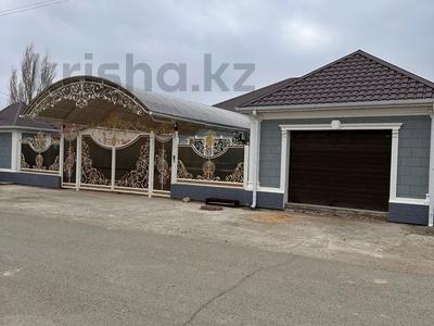 Продажа домов и дачи в Атырауской обл.: Отдельный дом · 6 комнат · 325 м² · 8 сот., Аккуан Кемелов 164/1 за 65 млн 〒 Отдельный дом · 6 комнат · 325 м² · 8 сот., Аккуан Кемелов 164/1 за 65 млн 〒 в Кульсары