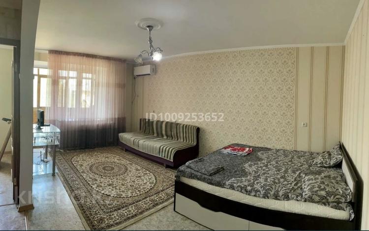 1-бөлмелі пәтер · 33 м² · 4/5 қабат, Жаңа қала, Жанкожа батыра 3 — Напротив кинотеатра локомотив, бағасы: 1 000 ₸ в Актобе, Новый город — фото 2
