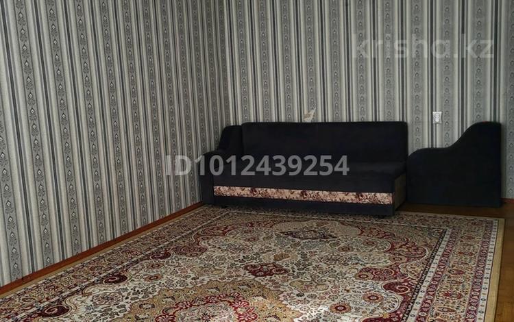 3-комнатная квартира · 67 м² · 1/5 этаж, мкр Аксай-3 за 42 млн ₸ в Алматы, Ауэзовский р-н — фото 2