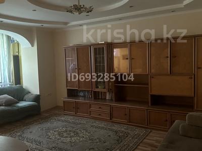 1-бөлмелі пәтер, 50 м², 1/5 қабат ай сайын, мкр Коктем-2 21 — Весновка Бухар жырау, бағасы: 250 000 〒 в Алматы, Бостандыкский р-н