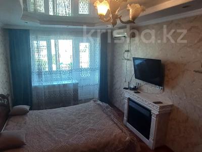 1-бөлмелі пәтер · 32 м² · 5/5 қабат, Ауэзова 27 — Муканова, бағасы: 10 000 ₸ в Атырау, мкр Ак депо