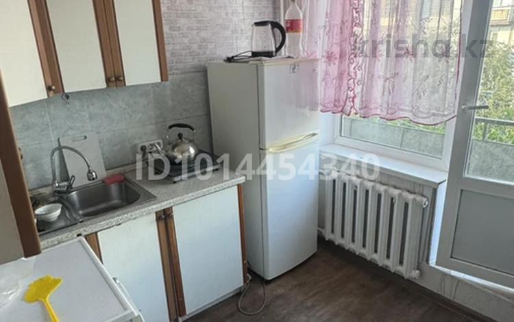 2-комнатная квартира · 50 м² · 4/5 этаж, Юность — Юность за 80 000 ₸ в Семее — фото 2