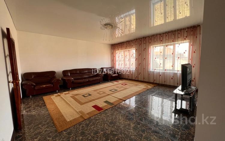 Свободное назначение, офисы, бани, гостиницы и зоны отдыха, фитнес и спорт, медцентры и аптеки, образование, развлечения, конференц-залы, кабинеты и рабочие места, студии · 200 м² за 600 000 〒 в Шамалгане — фото 17