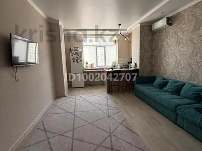 Пәтерлер в Мангистауской обл.: 2-бөлмелі пәтер · 62 м² · 8/9 қабат, 17-й мкр 45, бағасы: 18.3 млн 〒 2-бөлмелі пәтер · 62 м² · 8/9 қабат, 17-й мкр 45, бағасы: 18.3 млн 〒 в Актау