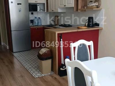 4-бөлмелі пәтер · 130 м² · 3/10 қабат, Микрорайон 18а 1 блок, бағасы: 500 000 ₸ в Актау, 18-й мкр 