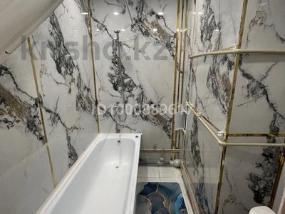 Аренда квартир в Восточно-Казахстанской обл.: 1-комнатная квартира · 40 м² · 4/4 этаж · помесячно, Казыбек би 5/2 за 150 000 〒 1-комнатная квартира · 40 м² · 4/4 этаж · помесячно, Казыбек би 5/2 за 150 000 〒 в Усть-Каменогорске