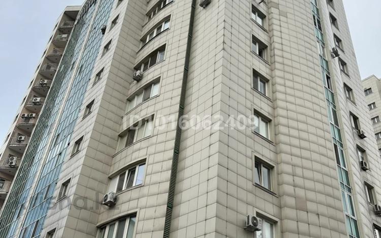 3-бөлмелі пәтер · 120 м² · 11/14 қабат, Торайгырова 25, бағасы: 350 000 ₸ в Алматы, Бостандыкский р-н — фото 6