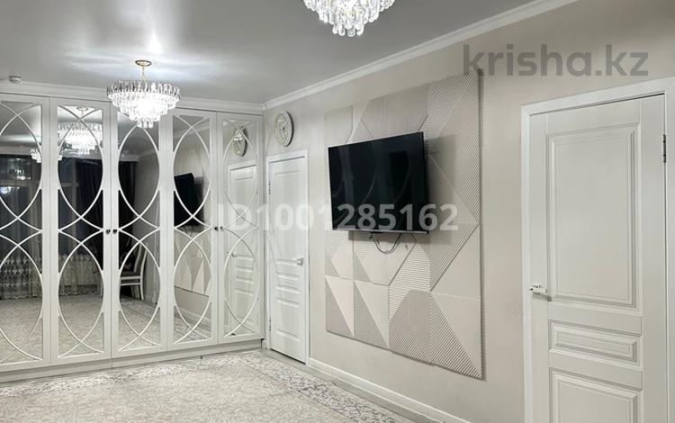 3-комнатная квартира · 70.4 м² · 8/12 этаж, мкр Дарабоз 57 за 49.9 млн ₸ в Алматы, Алатауский р-н — фото 5