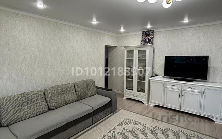 4-бөлмелі пәтер · 85 м² · 4/5 қабат, Казыбек би 142 — Казыбек би, Койгельды, бағасы: 35 млн ₸ в Таразе — фото 2