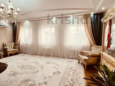 Жеке үй · 4 бөлме · 180 м² · 9 жүзд., Жұлдыз ш/а., Мадьярова, бағасы: 29 млн ₸ в Атырау, мкр Жулдыз