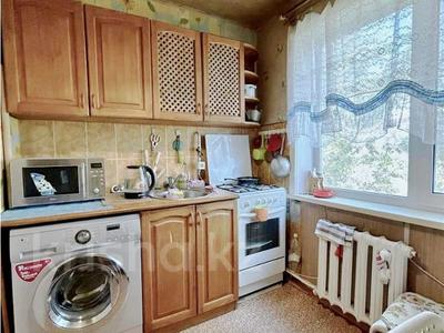 3-бөлмелі пәтер · 44 м² · 5/5 қабат, Жаңа қала ш/а., Абдирова 28\2, бағасы: 14.5 млн ₸ в Караганде, Казыбек би р-н