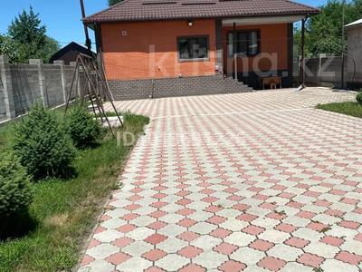 Отдельный дом · 5 комнат · 168 м² · 11 сот., Өмірзақ ақын 36 — Район Арбата за 52 млн ₸ в Узынагаш