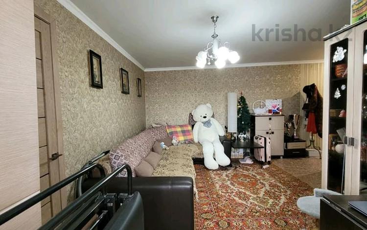 2-бөлмелі пәтер · 43.2 м² · 4/4 қабат, 342 квартал, бағасы: 16 млн ₸ в Семее — фото 2