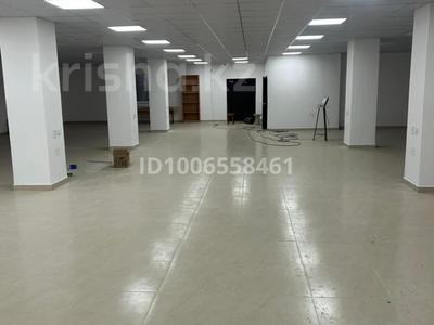 Свободное назначение, офисы, магазины и бутики, склады, образование, развлечения, кабинеты и рабочие места, студии · 350 м² за 350 000 〒 в Актобе, жилой массив Заречный-1