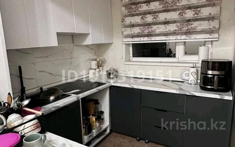 3-комнатная квартира · 70 м² · 5/5 этаж, Пр. Сатпаева 158 — Шаталюка за 18 млн ₸ — фото 2