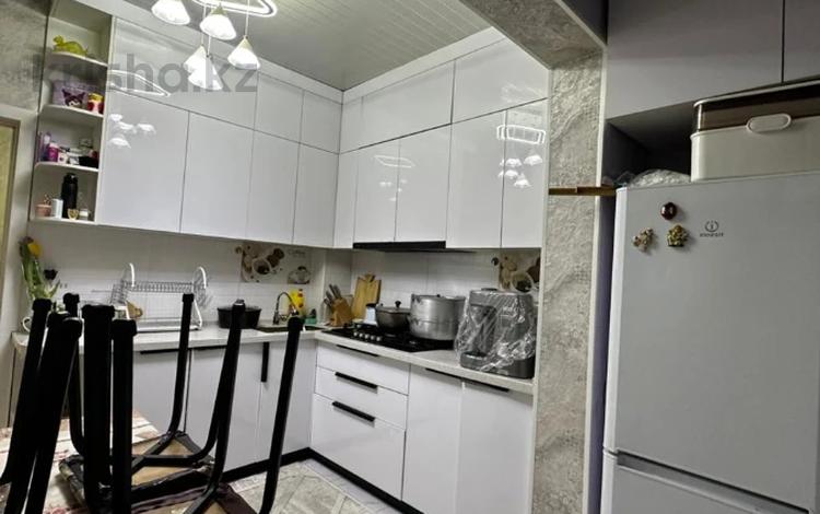 3-комнатная квартира · 70 м² · 6/9 этаж, мкр Тастак-2 за 55.5 млн ₸ в Алматы, Алмалинский р-н — фото 2