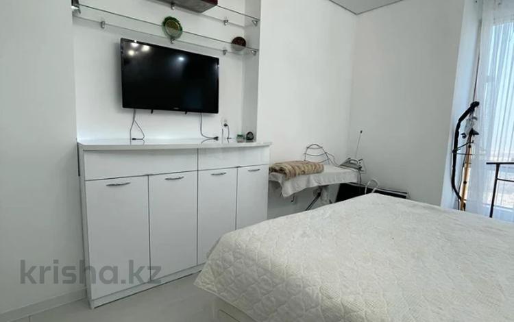4-бөлмелі пәтер · 110 м² · 14/29 қабат, Аль-фараби, бағасы: 160 млн ₸ в Алматы, Бостандыкский р-н — фото 9