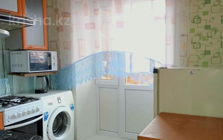 3-бөлмелі пәтер · 54.8 м² · 4/9 қабат, ул. Абая — район Лицея №9, №14, бағасы: 12 млн ₸ в Темиртау — фото 9