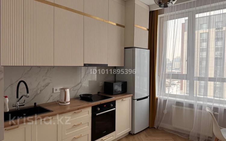 1-комнатная квартира · 43 м² · 5/10 этаж, ул. Толе Би 59 за 270 000 ₸ в Астане, Есильский р-н — фото 2