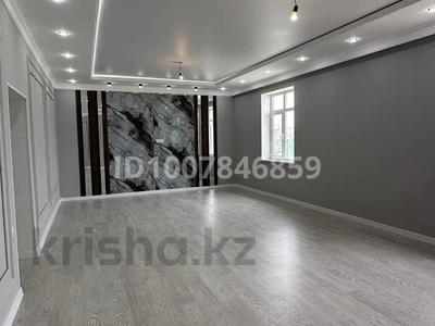 Дом · 3 комнаты · 120 м², Абдуллина — Аль Фараби-Ниеткалиева за 80 000 〒 в Таразе