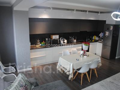 4-бөлмелі пәтер · 115 м² · 5/12 қабат, Мкр Самал-3, бағасы: 700 000 〒 в Алматы, Медеуский р-н