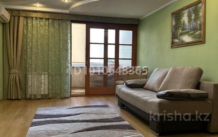 3-бөлмелі пәтер · 72.7 м² · 6/9 қабат, Наб. им Славского 64, бағасы: 45 млн ₸ в Усть-Каменогорске — фото 2