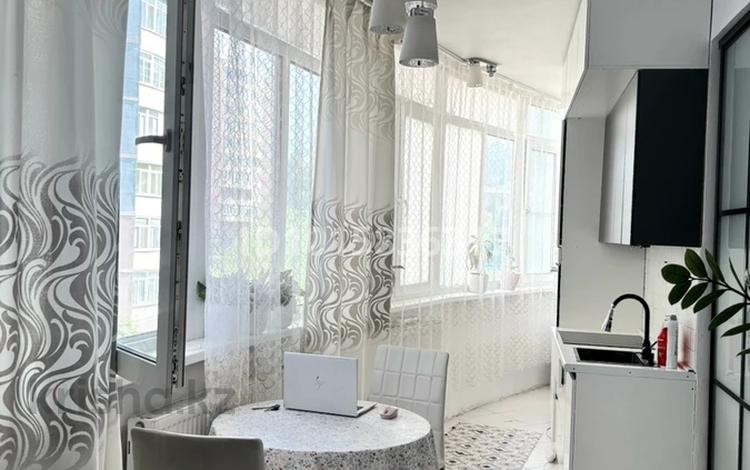 2-комнатная квартира · 56 м² · 3/10 этаж, мкр Каргалы, Кенесары хана за 400 000 ₸ в Алматы, Наурызбайский р-н — фото 2