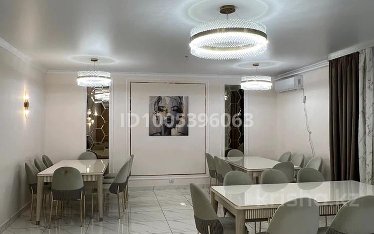 Свободное назначение, офисы, магазины и бутики, общепит, бани, гостиницы и зоны отдыха, развлечения · 710 м² за 36 млн 〒 в Уштобе — фото 2