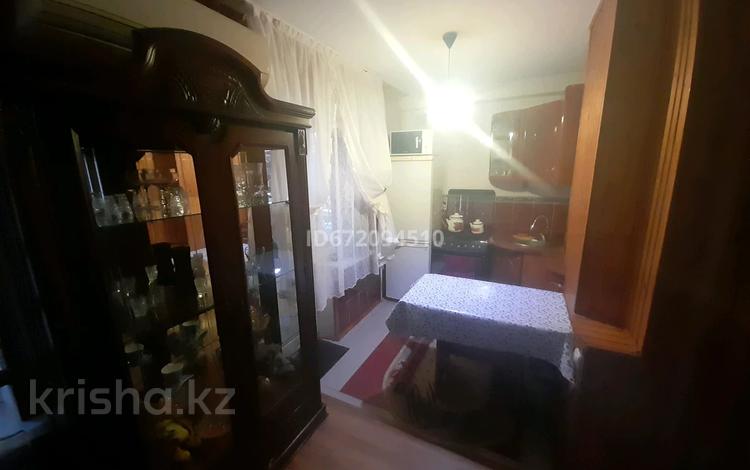 2-комнатная квартира · 70 м² · 1/5 этаж, ул. Ж. Досмухамбетова 5 — Тельмана Азаттык за 10 000 ₸ в Атырау — фото 10