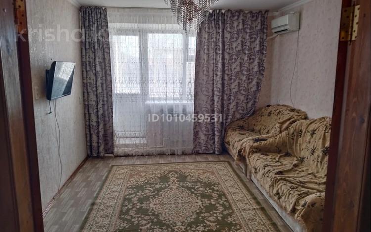 3-комнатная квартира · 64 м² · 3/5 этаж, Сазда-1, Марат Оспанова 57 — Район Сазда, пересечение улиц М. Оспанова и пр-т Абылхаир хана, БЦ «Мир» за 150 000 〒 в Актобе — фото 2