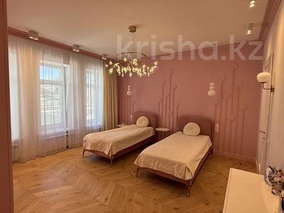 Жеке үй · 8 бөлме · 858 м² · 20 сот., Ныгмет нурмакова 17, бағасы: 750 млн ₸ в Астане, Алматы р-н
