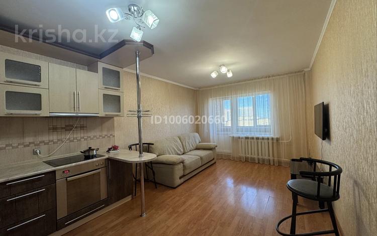 1-комнатная квартира · 30 м² · 13/16 этаж, Торайгырова 3/1 за 200 000 ₸ в Астане, Алматы р-н — фото 2