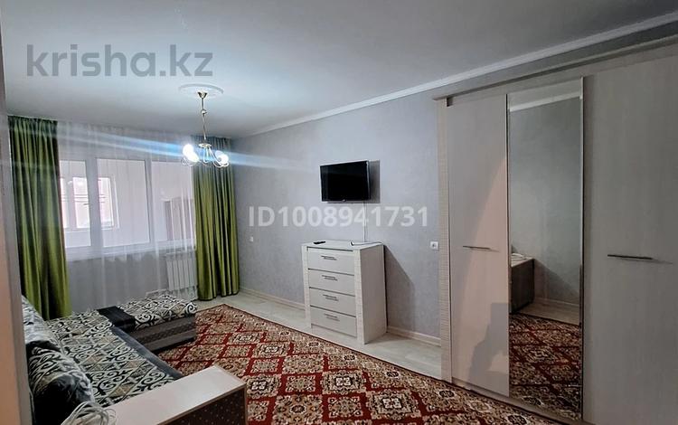 2-комнатная квартира · 50 м² · 3/5 этаж, 1 мкр 29 — Возле магазина Коктем за 11 000 ₸ в Кульсары — фото 2