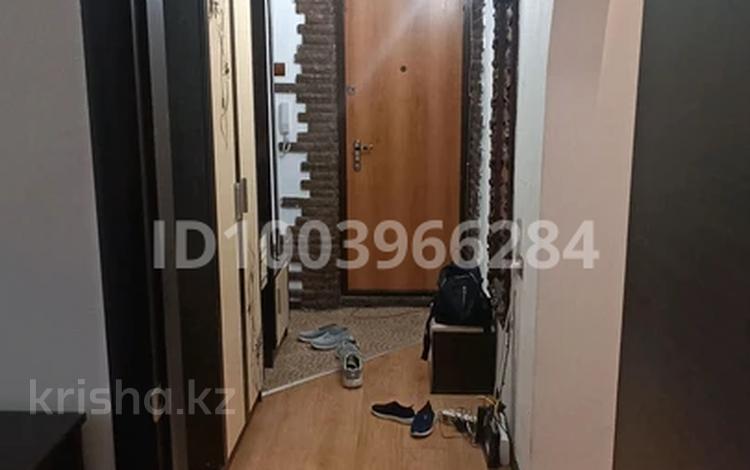 2-комнатная квартира · 60 м² · 5/5 этаж, мкр Айнабулак-1 9 за 250 000 ₸ в Алматы, Жетысуский р-н — фото 2