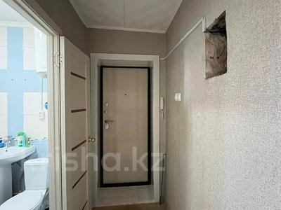 2-бөлмелі пәтер · 43 м² · 4/5 қабат, Майкудук, 17й микрорайон, бағасы: 10.5 млн ₸ в Караганде, Алихана Бокейханова р-н