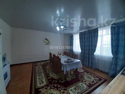 Жеке үй · 5 бөлме · 230 м² · 180 жүзд., Жеруйык 15 — ДОСКЕЕВА 77А, бағасы: 60 млн ₸ в Байкент