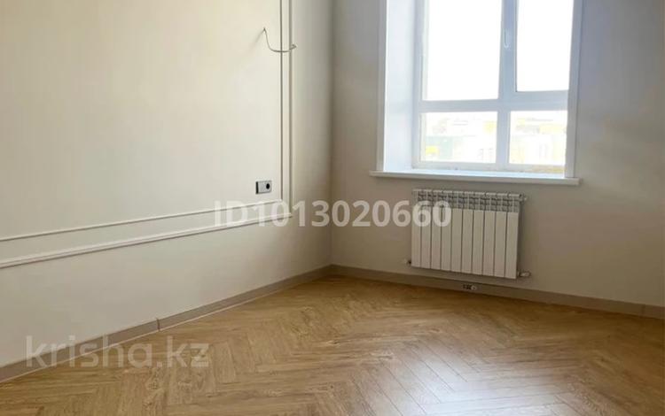 2-комнатная квартира · 55.2 м² · 8/9 этаж, ​067-й учетный квартал участок 500/1 за 37 млн ₸ в Караганде, Алихана Бокейханова р-н — фото 2