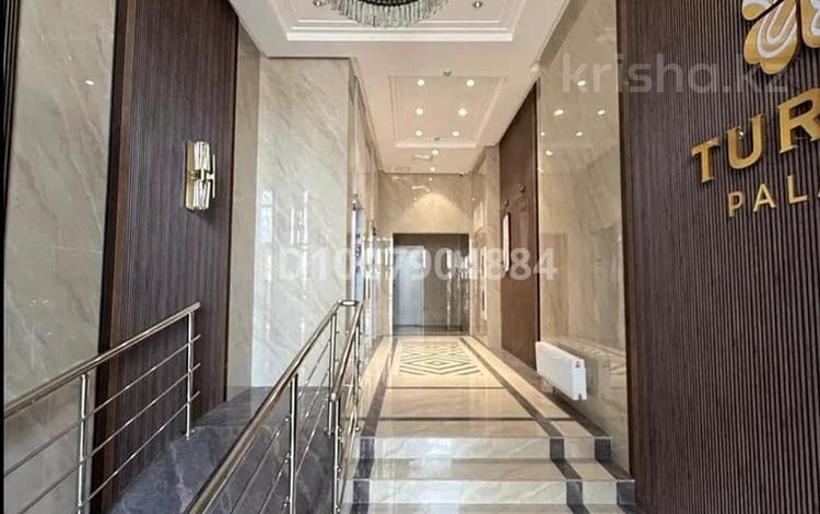 2-комнатная квартира · 65 м² · 2/17 этаж, Туран 83/1 за 36 млн ₸ в Астане, Нура р-н — фото 2