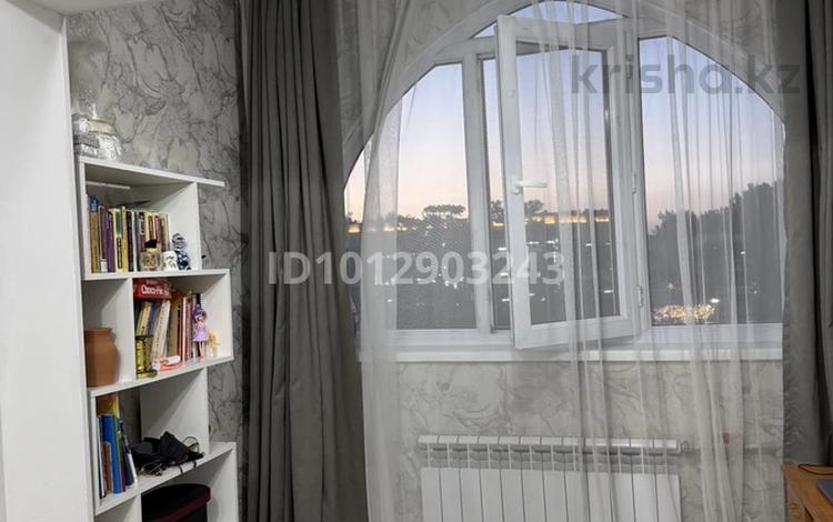 2-бөлмелі пәтер · 60.7 м² · 4/9 қабат, Аль-Фараби 1А — Пересечение улиц Б.Момышулы и пл. Аль-Фараби, бағасы: 32 млн ₸ в Шымкенте, Аль-Фарабийский р-н — фото 2
