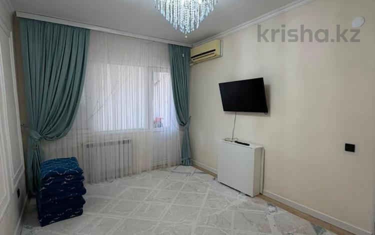 3-комнатная квартира · 67 м² · 3/5 этаж, мкр Нурсая 49 за 27 млн ₸ в Атырау — фото 2