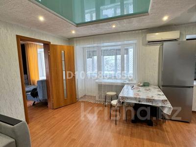 2-бөлмелі пәтер · 43.6 м² · 4/4 қабат, аманжолова 137 — район Юбилейной, бағасы: 14 млн ₸ в Уральске, мкр Школьник